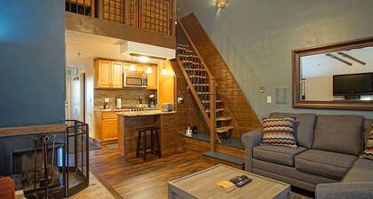 Mountain Crest 35 by Casago