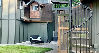 The Peaceful Hidden House Bungalow, Bed & Breakfast