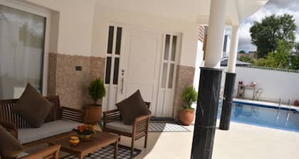 Amazing villa with a beautiful swimming pool