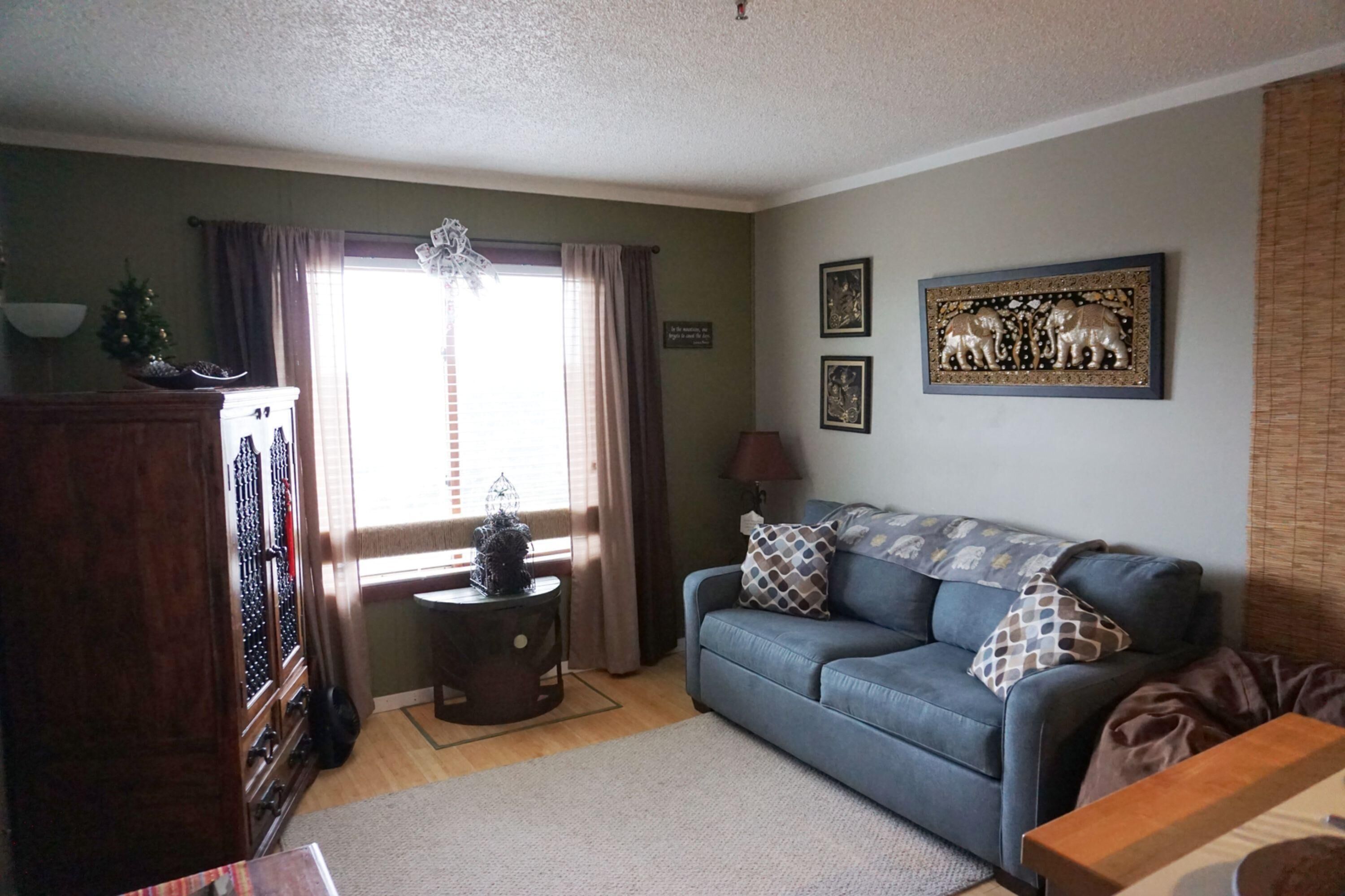 Condo, 1 Bedroom | Living room