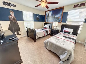 Iron/ironing board, free WiFi, bed sheets - Myrtlewood Villa: Private Pool/Spa, Resort Access! (Champions Gate)