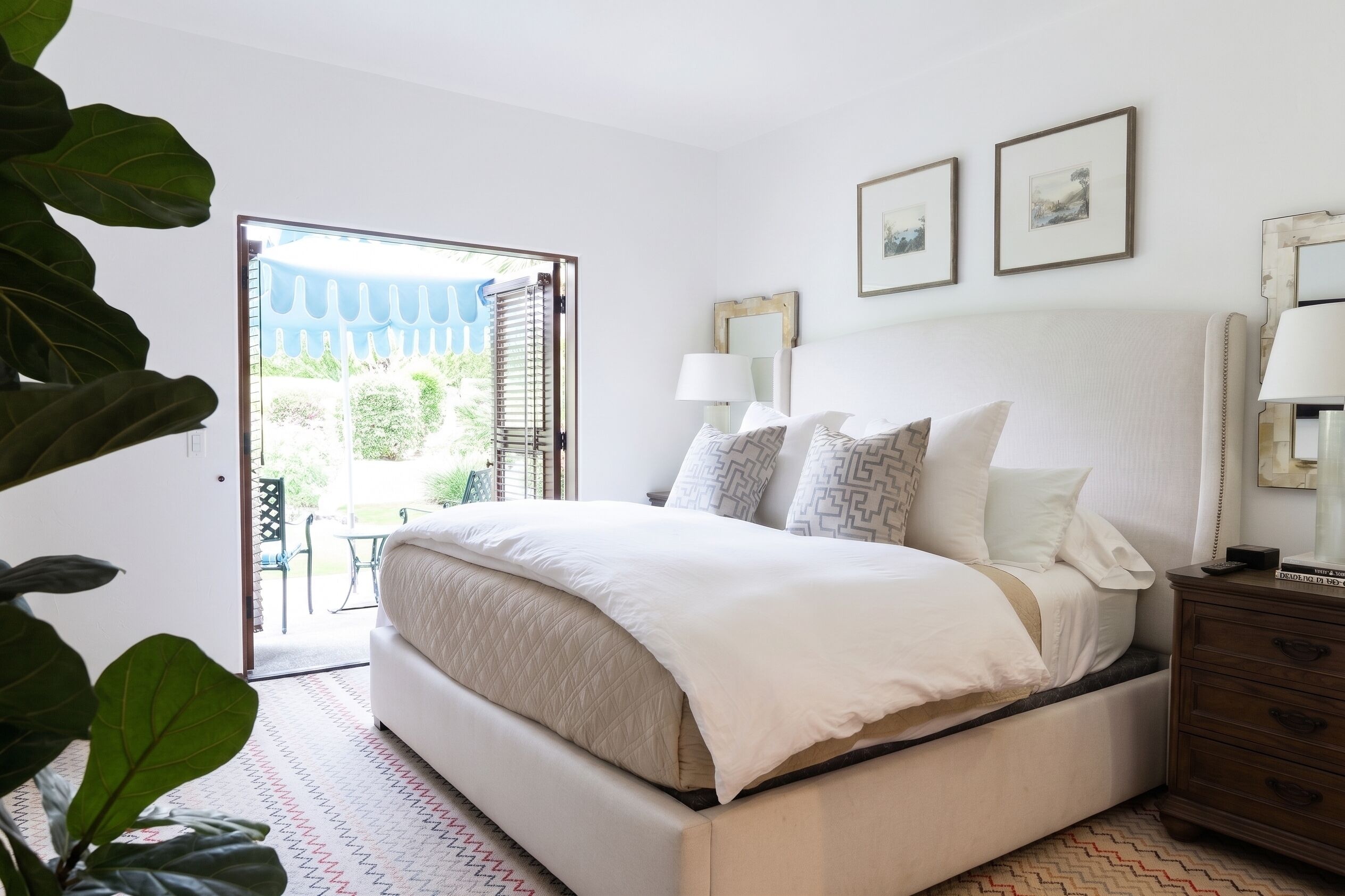 4 bedrooms, iron/ironing board, WiFi (free), bed sheets
