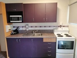 Standard Room, 2 Bedrooms | Private kitchen | Mini-fridge, microwave, stovetop, toaster