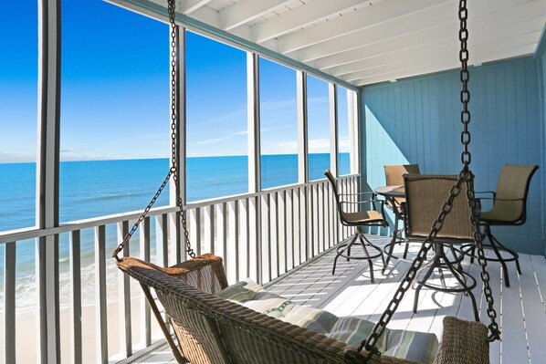 House, Multiple Beds (Beach Therapy) | Outdoor dining