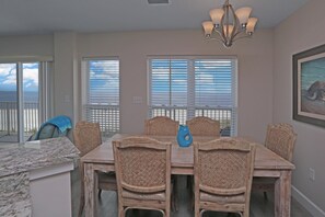 Condo, nhiều giường (Surfside 16) | Khu ăn uống