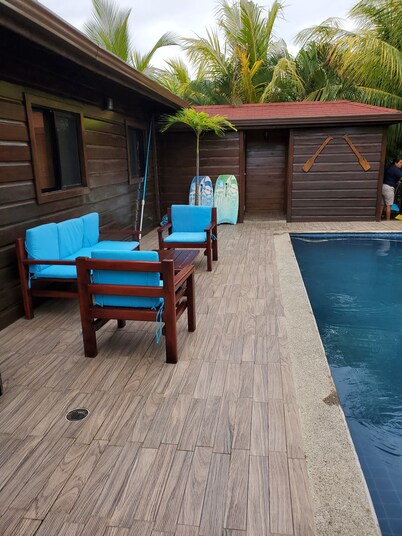 Cabana de verano ,piscina ,lago y playa <br><br>