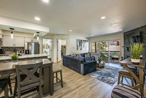 Total Renovation 300' from Chili Express