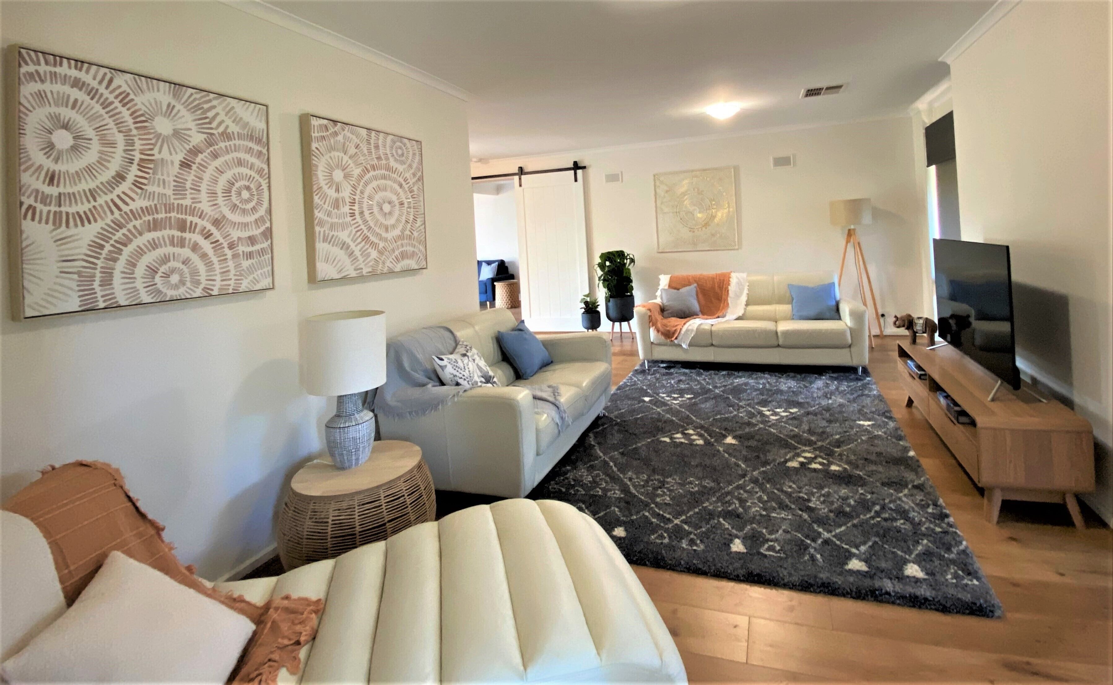 FLAGSTAFF HOUSE – Entire Deluxe Hills Retreat