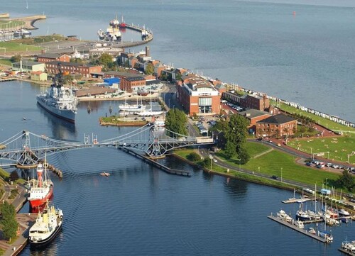 Luxury captain's apartment 'Helgoland-Avantgarde' directly on the south beach in WHV