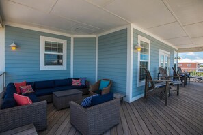 Ferienhaus, Mehrere Betten (Veranda Views) | Balkon