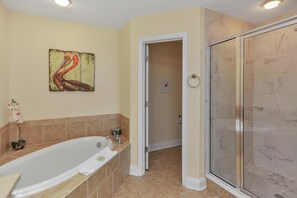 Apartment, Mehrere Betten, Strandblick (Summerhouse 203) | Badezimmer