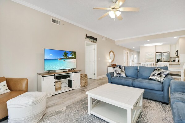 Condo, Multiple Beds, Beach View (Summerhouse 106) | Living area