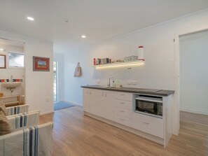 Fridge, microwave, dishwasher, coffee/tea maker