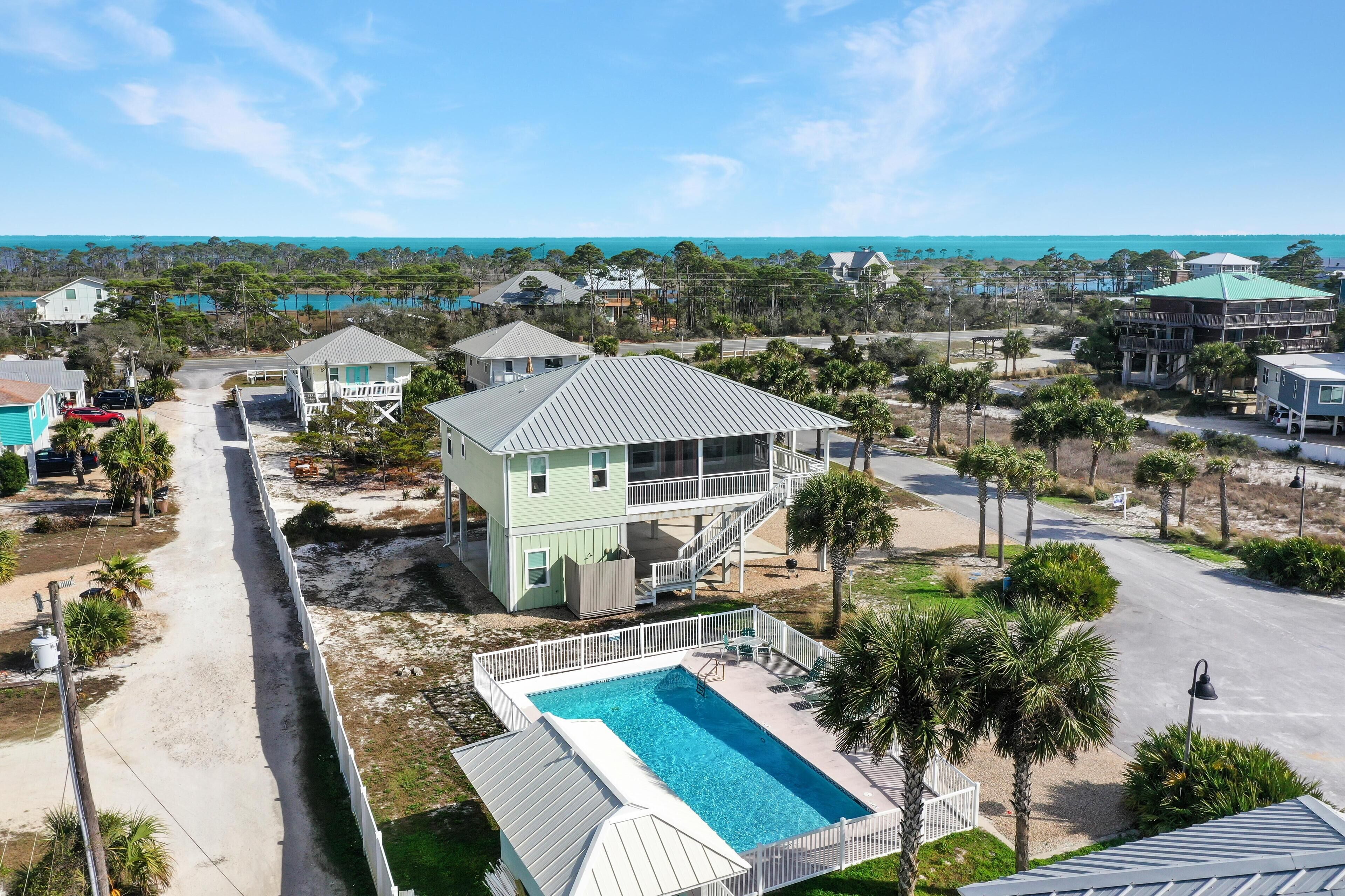 하우스, 침대(여러 개) (Fried Green Tomatoes) | 외관