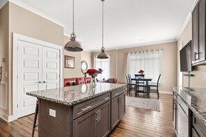 Nicht klassifiziertes Bild, 3 von 43, Schaltfläche