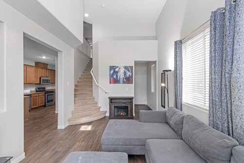 Entire home in beautiful  Southwest Las Vegas, NV area!