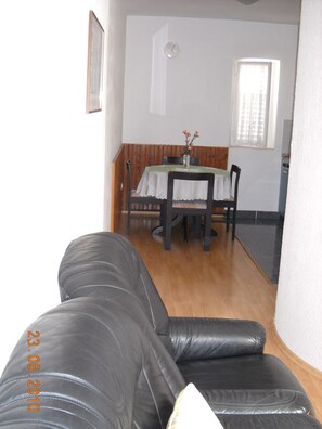 Appartamento, 2 camere da letto, fumatori, balcone | Ristoranti