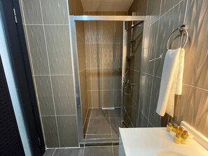 Economy Double Room | Bathroom - Vois Hotel Bostancı (Istanbul)