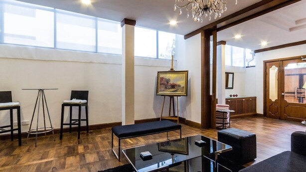 Living room - Fabulous Dasiri Townhouse With 5 Bedrooms (Bangkok)