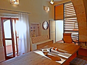 Vila, 4 quartos, para fumantes, piscina particular | Opções para refeição