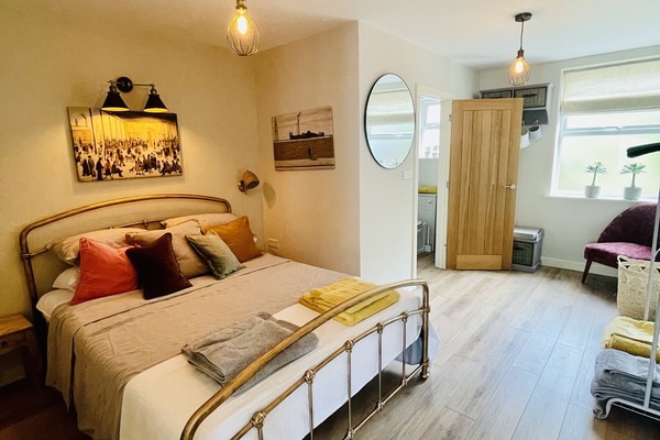 Apartment, 2 Bedrooms, Patio, River View | 2 bedrooms