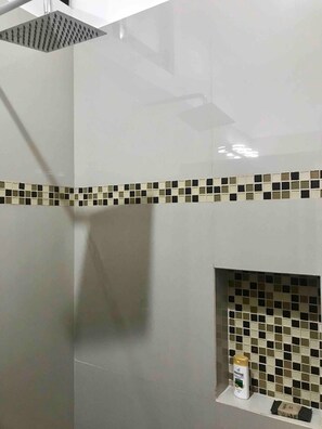 Departamento, 2 habitaciones | Baño | Shampoo 