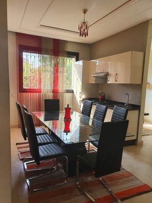 Villa, 4 Bedrooms, Smoking, Private Pool | Dining room