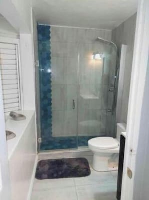 Bathroom - Lulu Bell Mystic Ridge, 73 Apartment (Ocho Rios)