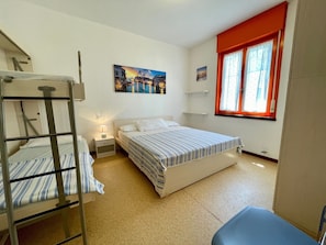 1 bedroom, bed sheets - Flat in Porto Santa Margherita (Caorle)
