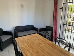 Apartment, 1 Bedroom, Balcony | Dining
