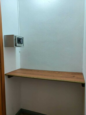 Apartment, 1 Bedroom, Balcony | Interior