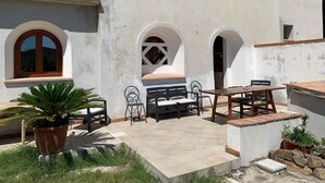 Unclassified image, 2 of 17, button - San Teodoro Three-roomed Villa Sleeping 6 (San Teodoro)