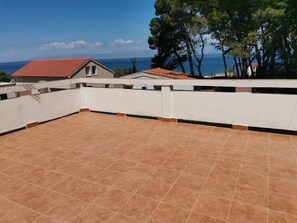 Departamento, 3 habitaciones, para fumadores, patio | Áreas de la propiedad