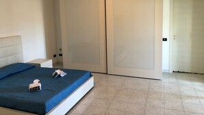 2 bedrooms - Holiday Apartments for Rent in via Tevere a few Kilometers From the sea (Mazara del Vallo)