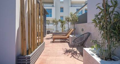 Adelos Villa With Sauna and Rooftop Garden In Elliniko