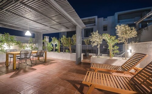 Adelos Villa With Sauna and Rooftop Garden In Elliniko