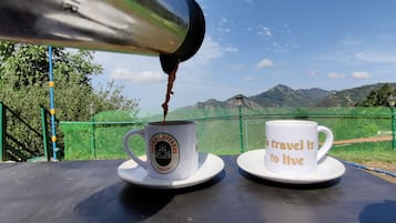 Daily buffet breakfast (INR 2 per person)