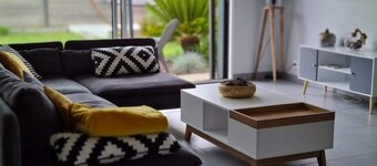 Maison Écologique Entre Plage et Forêt