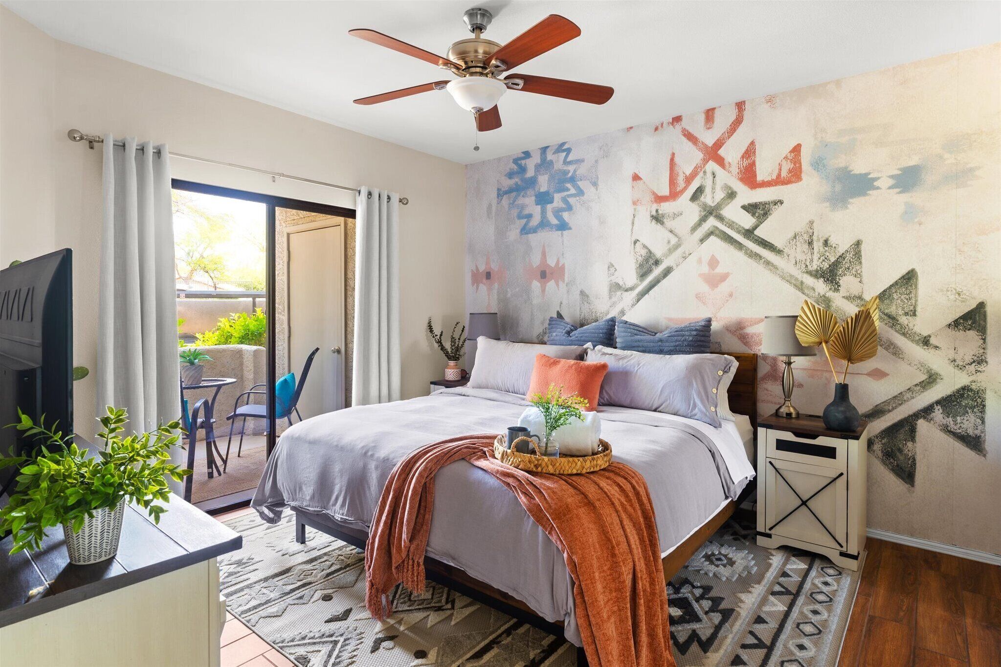 1 bedroom, hypo-allergenic bedding, memory foam beds, in-room safe