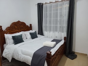 1 habitación, acceso a internet y ropa de cama