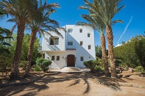 Front of property - Charming Villa in El Gouna with Pool (El Gouna)