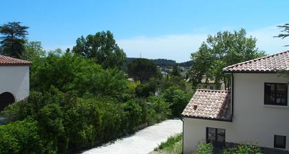 Studio en villa au calme et vue panoramique