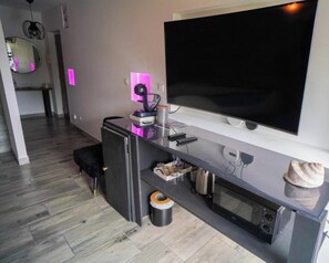 Luokittelematon kuva, 2 kautta 16, painike