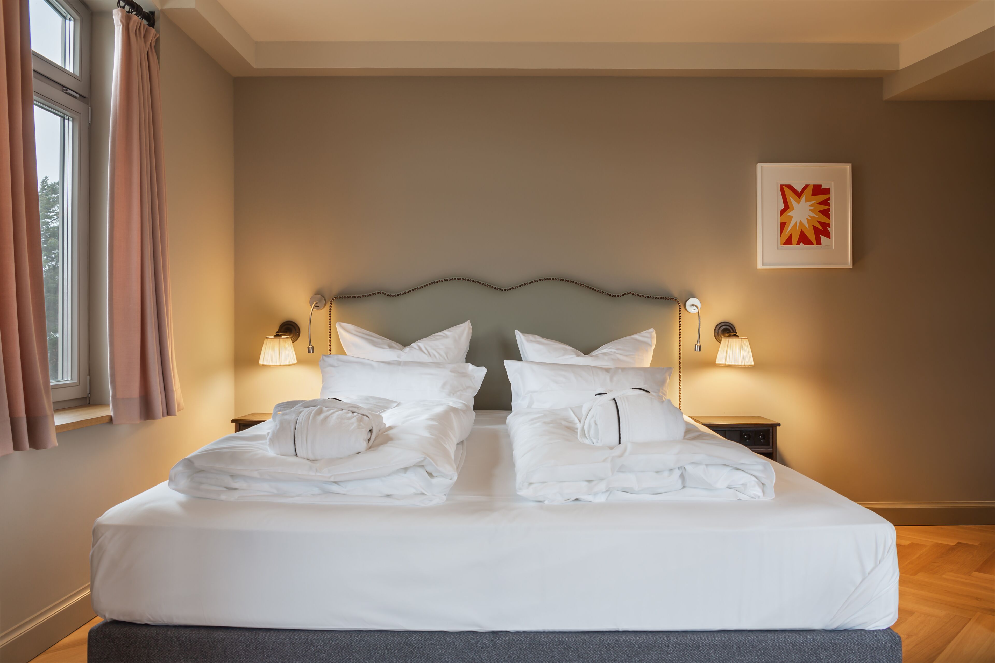 Comfort tweepersoonskamer, niet-roken, airconditioning | Luxe beddengoed, een kluis op de kamer, geluiddichte muren