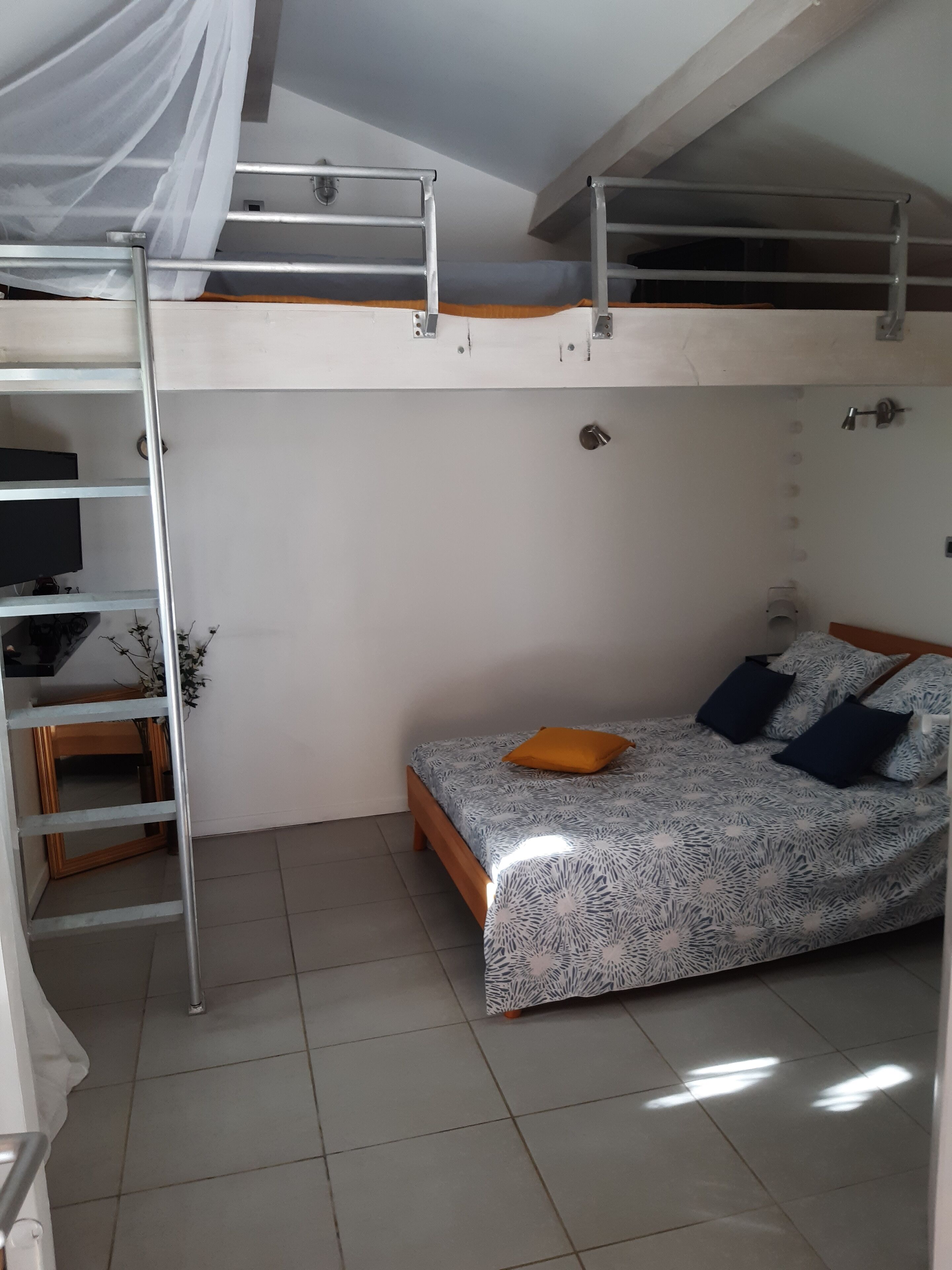 1 chambre, Wi-Fi gratuit, draps fournis