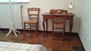 1 chambre, fer et planche Ă repasser, Wi-Fi gratuit