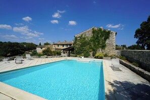 Piscine extérieure