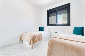2 bedrooms, iron/ironing board, free WiFi