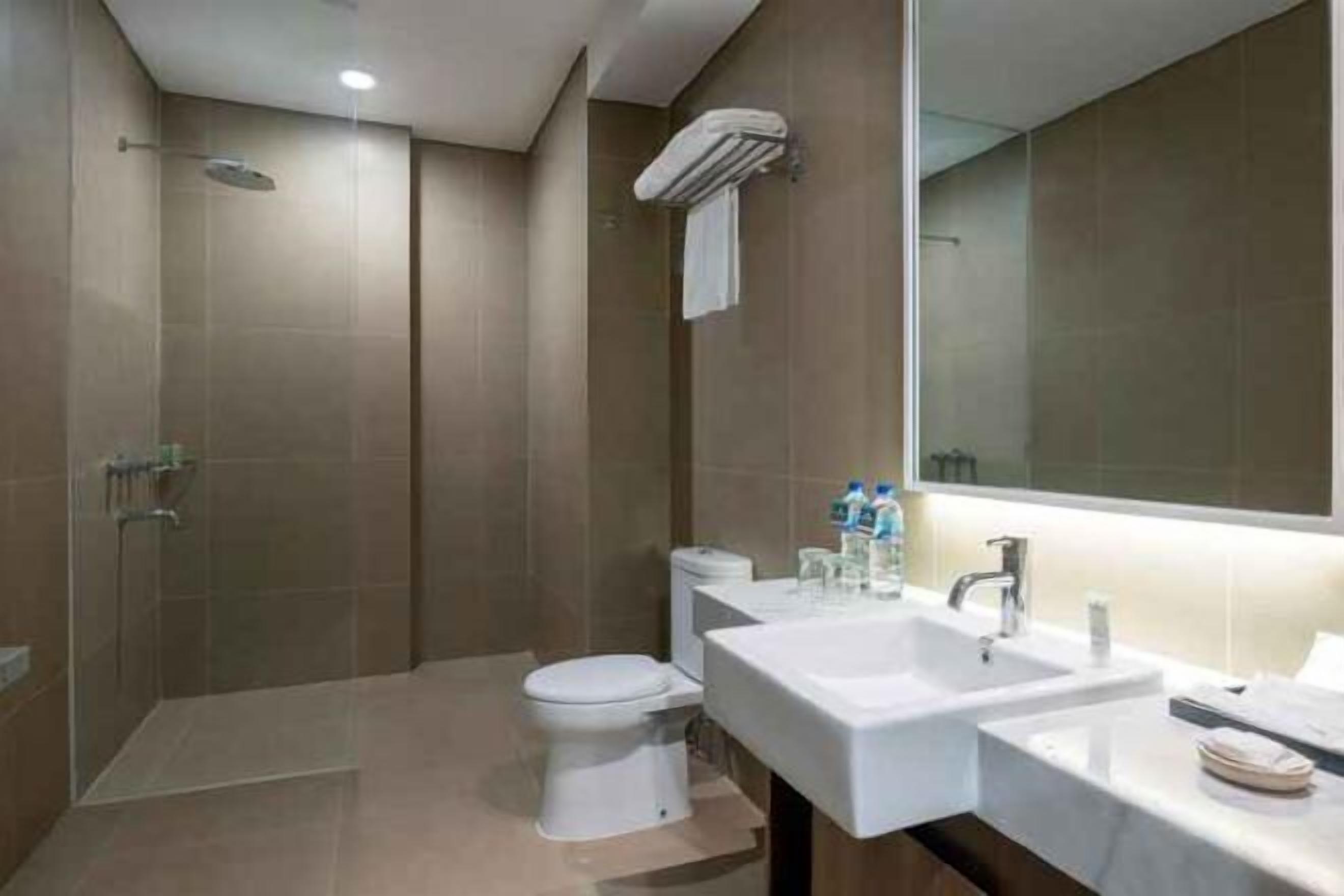 Bathroom | Shower, rainfall showerhead, hair dryer, slippers