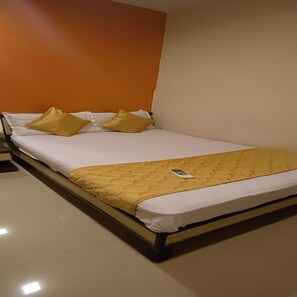 Deluxe Double Room | Free WiFi - Hotel Minerva Residency (Mumbai)